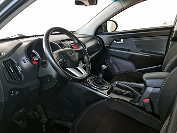Kia Sportage, 2010г, передний привод, механика