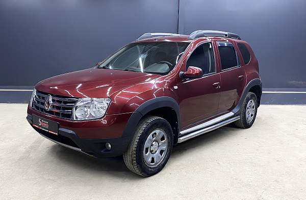 Renault Duster, 2012г., передний привод, автомат