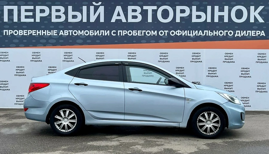 Hyundai Solaris, 2012г., передний привод, механика