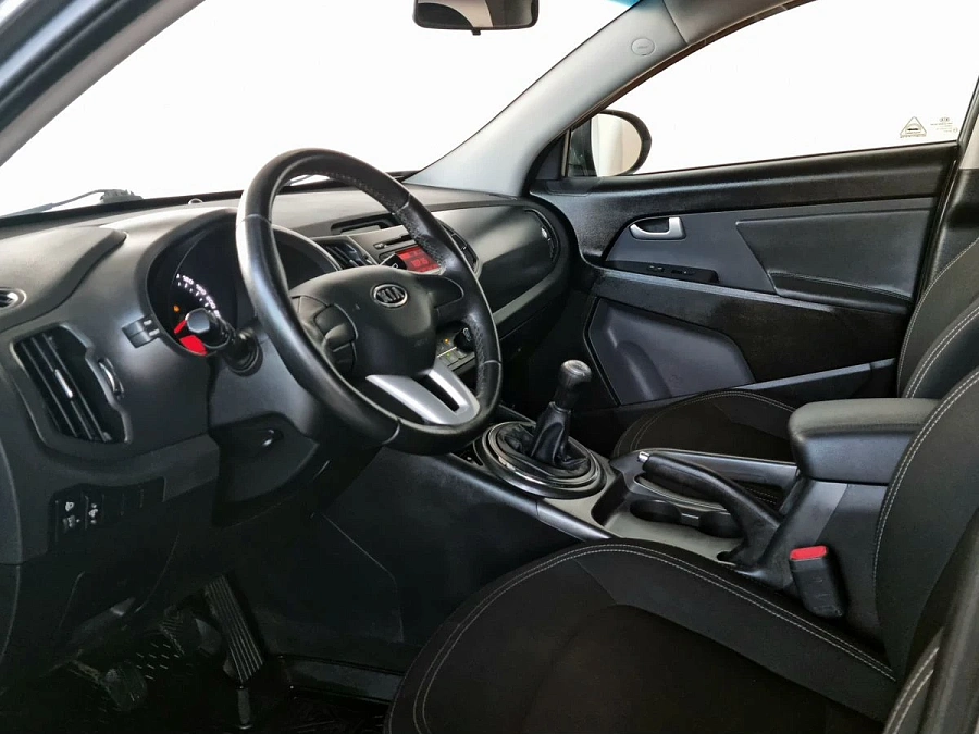 Kia Sportage, 2010г., передний привод, механика