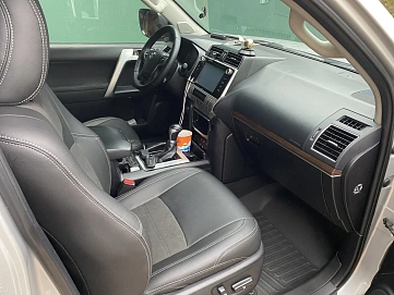 Toyota Land Cruiser Prado, 2017г, полный привод, автомат