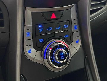 Hyundai Elantra, 2013г, передний привод, механика
