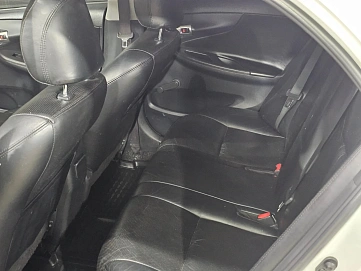 Toyota Corolla, 2011г., передний привод, автомат