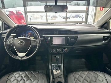 Toyota Corolla, 2014г, передний привод, вариатор