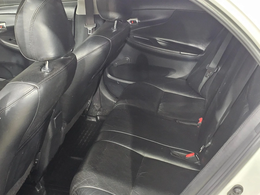Toyota Corolla, 2011г., передний привод, автомат