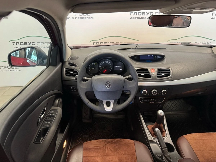Renault Fluence, 2011г., передний привод, механика