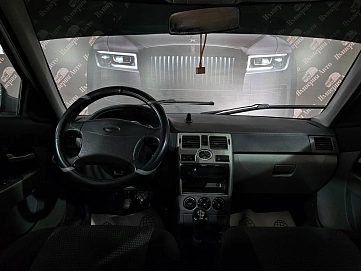 Lada (ВАЗ) Priora, 2010г, передний привод, механика