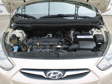 Hyundai Solaris, 2011г, передний привод, механика