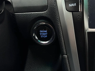 Toyota Camry, 2017г, передний привод, автомат