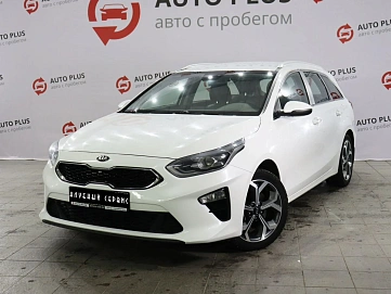 Kia Ceed, 2021г, передний привод, робот