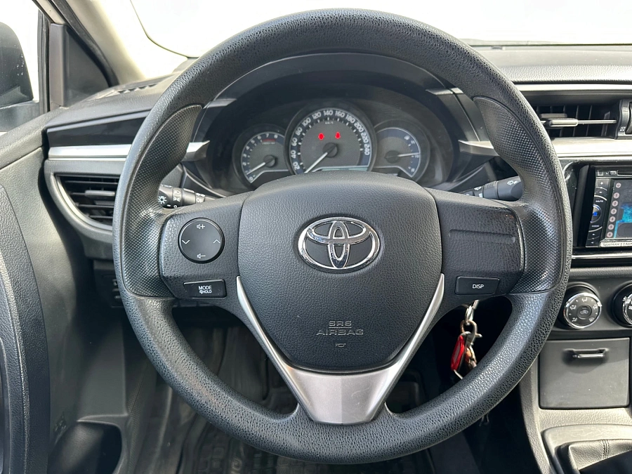 Toyota Corolla, 2013г., передний привод, механика