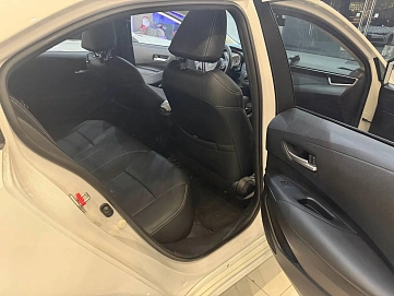 Toyota Corolla, 2022г, передний привод, вариатор