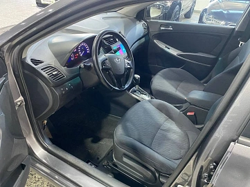 Hyundai Solaris, 2011г, передний привод, автомат