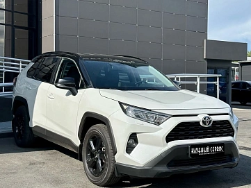 Toyota RAV4, 2020г, полный привод, автомат