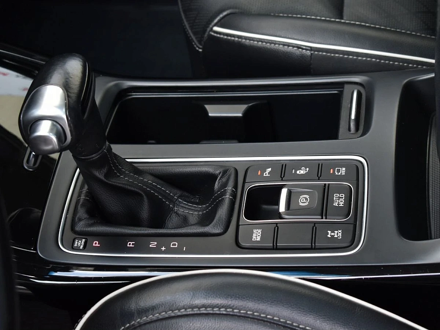 Kia Sorento, 2018г., полный привод, автомат