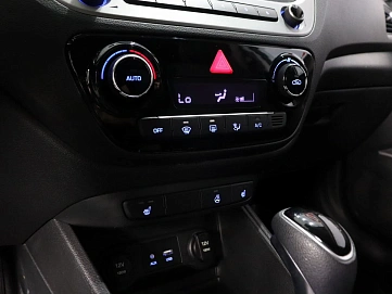 Hyundai Solaris, 2017г., передний привод, автомат