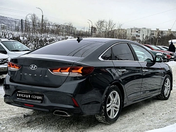 Hyundai Sonata, 2018г, передний привод, автомат