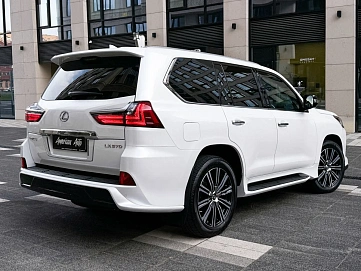 Lexus LX, 2021г, полный привод, автомат