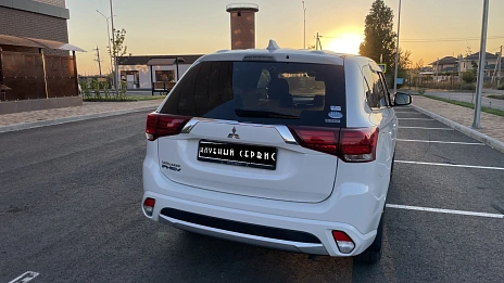 Mitsubishi Outlander, 2018г, полный привод, автомат