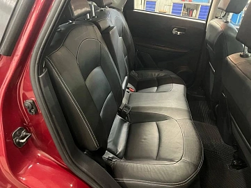 Nissan Qashqai, 2011г, полный привод, вариатор