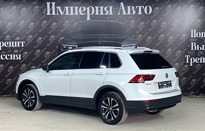 Volkswagen Tiguan, 2019г, передний привод, робот