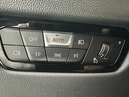 BMW 3 серии, 2022г, задний привод, автомат