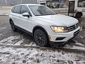 Volkswagen Tiguan, 2018г., передний привод, автомат