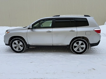 Toyota Highlander, 2012г, полный привод, автомат