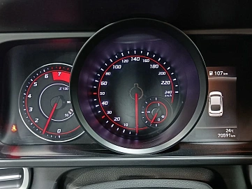 Hyundai Elantra, 2022г, передний привод, механика