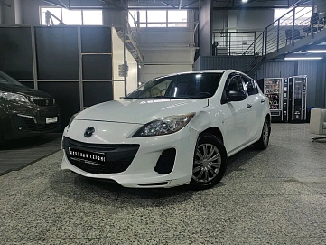Mazda 3, 2011г, передний привод, автомат
