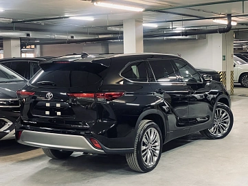 Toyota Highlander, 2025г, полный привод, автомат