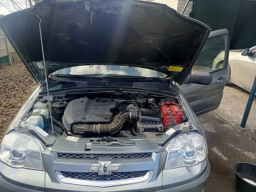 Chevrolet Niva, 2013г., полный привод, механика