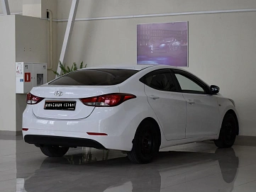 Hyundai Elantra, 2014г, передний привод, механика