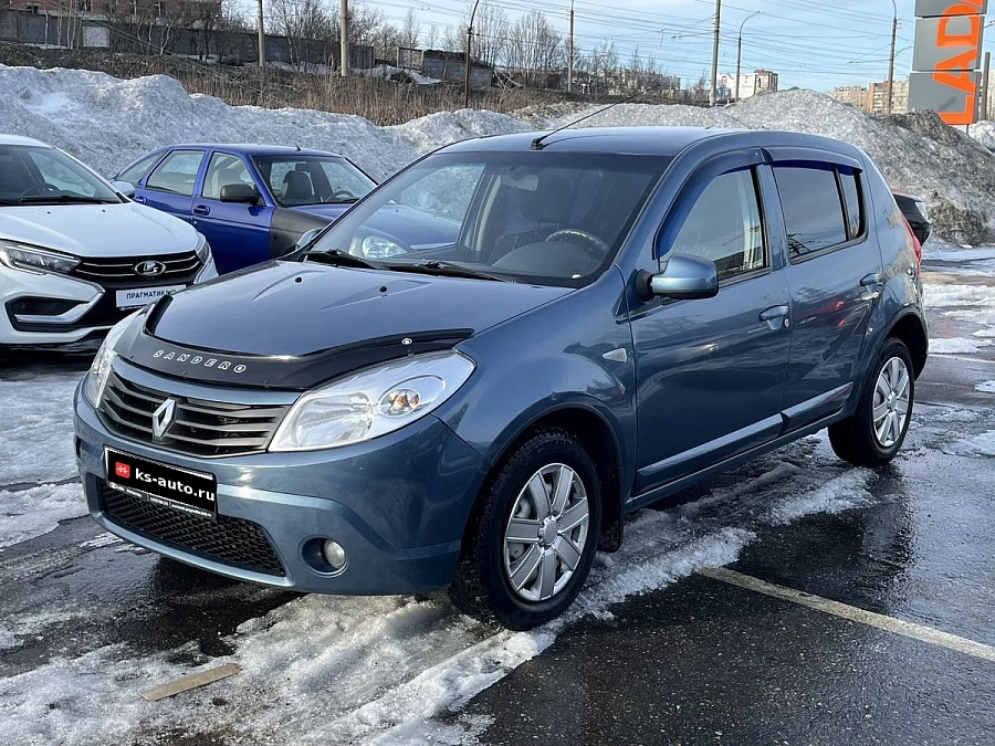 Renault Sandero, 2011г., передний привод, автомат
