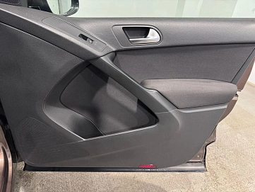 Volkswagen Tiguan, 2015г, передний привод, механика