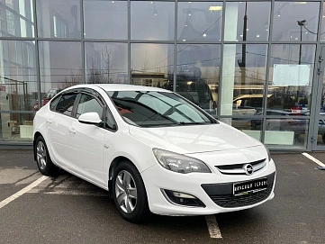 Opel Astra, 2012г, передний привод, автомат
