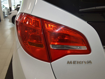Opel Meriva, 2012г, передний привод, механика