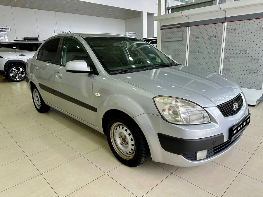 Kia Rio, 2006г., передний привод, механика