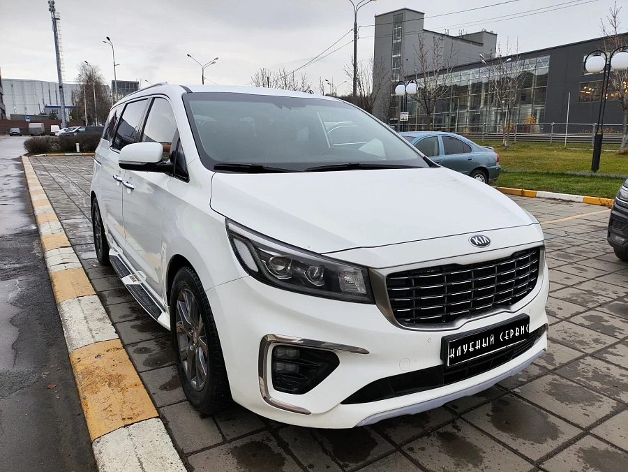 Kia Carnival, 2018г., передний привод, автомат