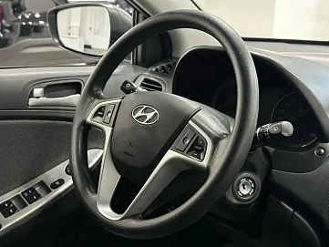 Hyundai Solaris, 2011г, передний привод, автомат