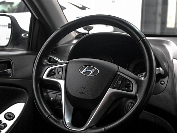 Hyundai Solaris, 2011г, передний привод, механика