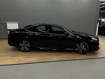 Toyota Camry, 2023г, передний привод, вариатор