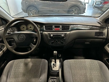 Mitsubishi Lancer, 2005г, передний привод, автомат
