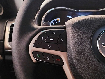 Jeep Grand Cherokee, 2013г, передний привод, автомат