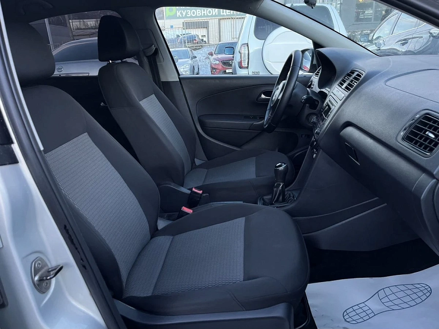 Volkswagen Polo, 2013г., передний привод, механика
