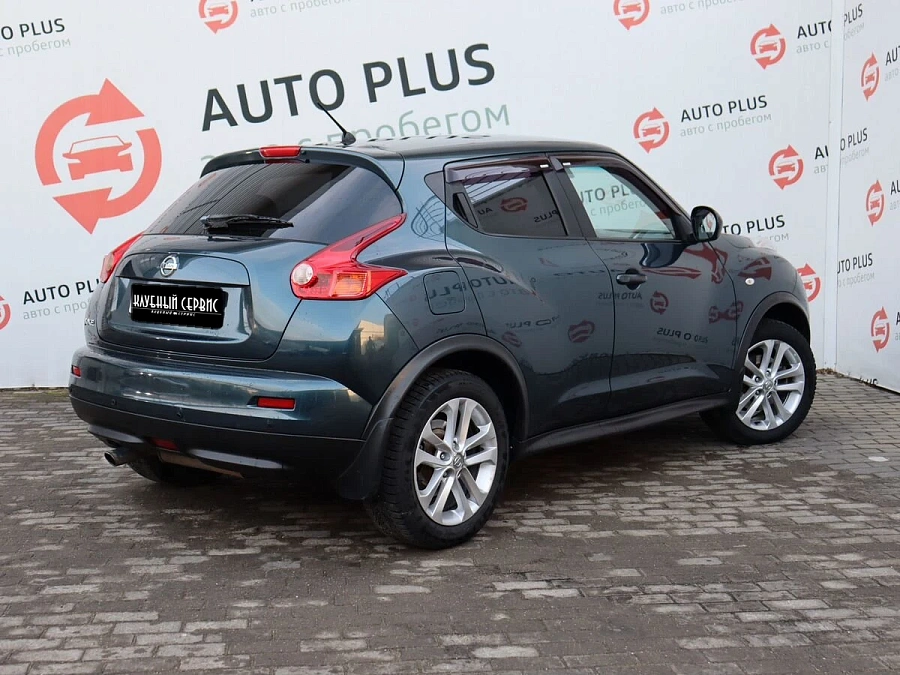 Nissan Juke, 2011г., полный привод, вариатор
