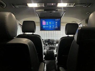 Volkswagen Multivan, 2017г, передний привод, робот