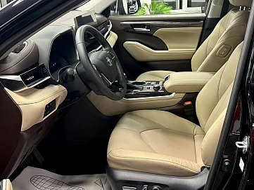 Toyota Highlander, 2025г, полный привод, автомат