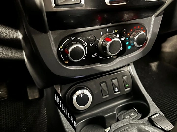 Renault Duster, 2018г, полный привод, механика