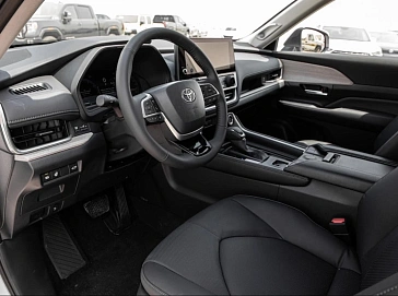 Toyota Grand Highlander, 2024г, полный привод, автомат